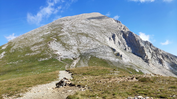 peak Vihren - as seen from south